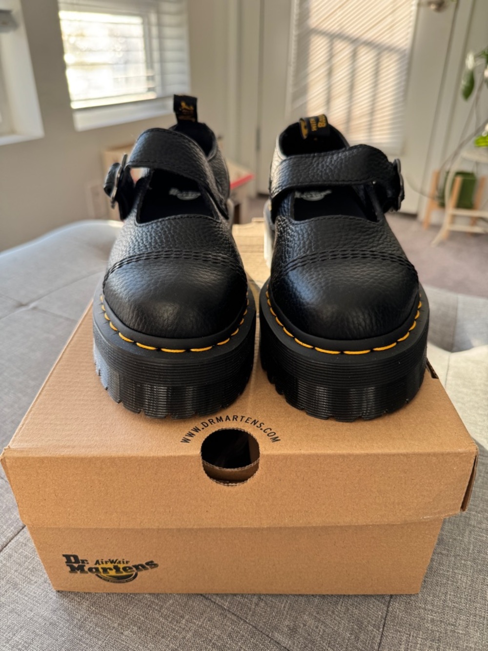 Dr. Martens Addina Platform Oxford - Women's Size 6 New in Box - Picture 2 of 8